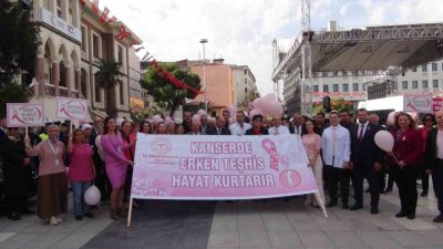 Manisa’da yüzlerce vatandaş ellerinde pankart ve dövizlerle kanserde erken teşhisin