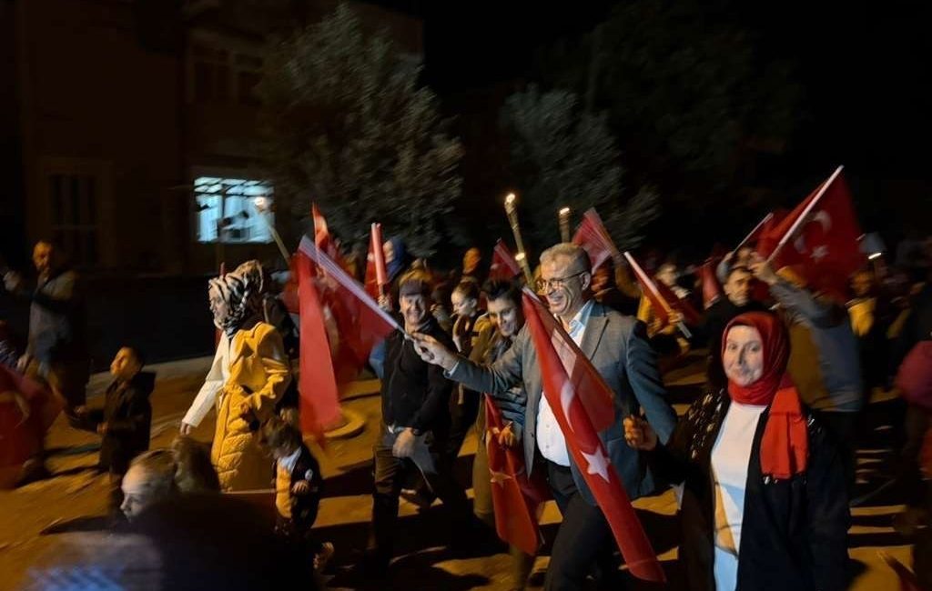 Karabiga’da 29 Ekim Cumhuriyet Bayramı dolayısıyla, Karabiga Belediyesi tarafından düzenlenen