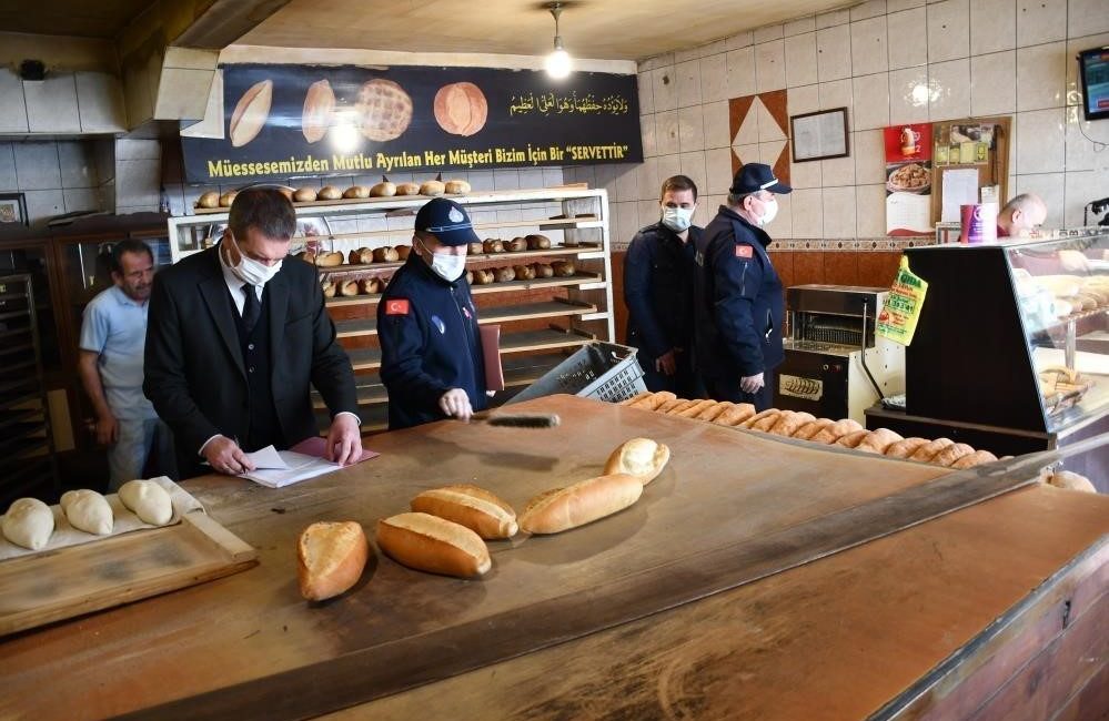 Karabük’te ekmek 15 TL oldu Karabük’te 200 gram ekmek fiyatı 15 TL olurken, yeni fiyat