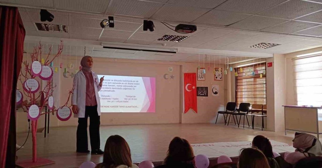 Erzurum’un Karayazı ilçesinde bulunan Karayazı Anadolu Lisesinde, okul hemşiresi Sevim