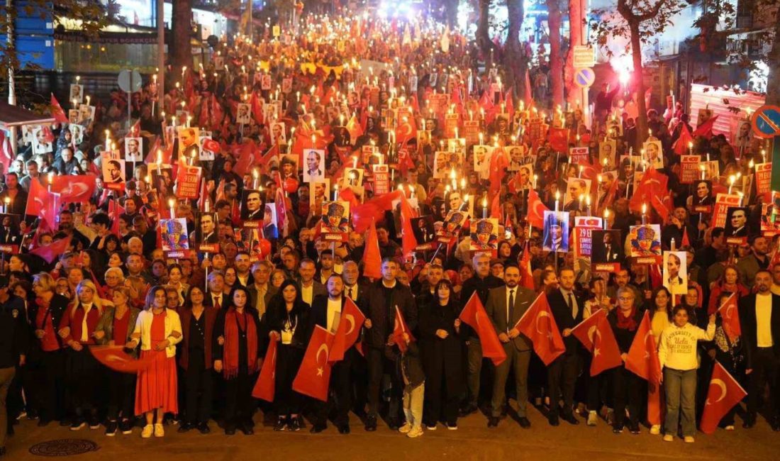 Türkiye Cumhuriyeti’nin 102. kuruluş yıl dönümü, Kartal’da görkemli kutlamalara sahne