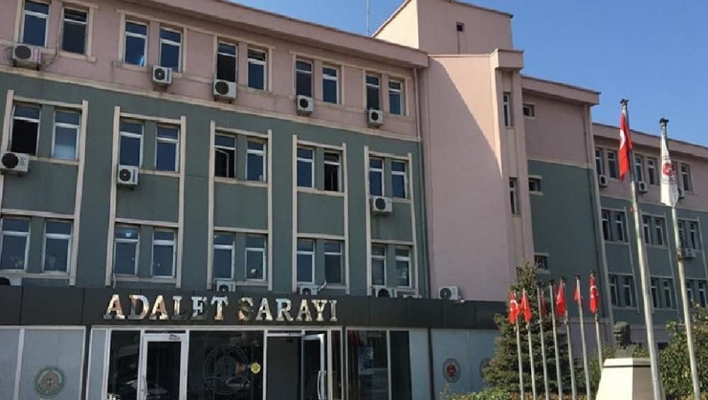 Kasten öldürme olayının firari şüphelileri Bandırma’da yakalandı Denizli’de meydana gelen kasten öldürme olayının firari şüphelileri, Bandırma İlçe