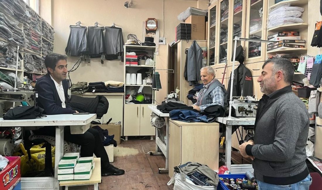 Sarıkamış Kaymakamı Enis Aslantatar, esnaf ziyaretlerini sürdürüyor. Kars’ın Sarıkamış ilçesinde