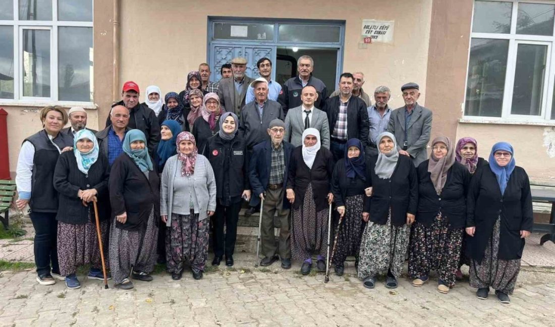 Gölpazarı Kaymakamı Feyza Nur Kılıç, Bolatlı Köyü’nde vatandaşlarla buluşarak taleplerini