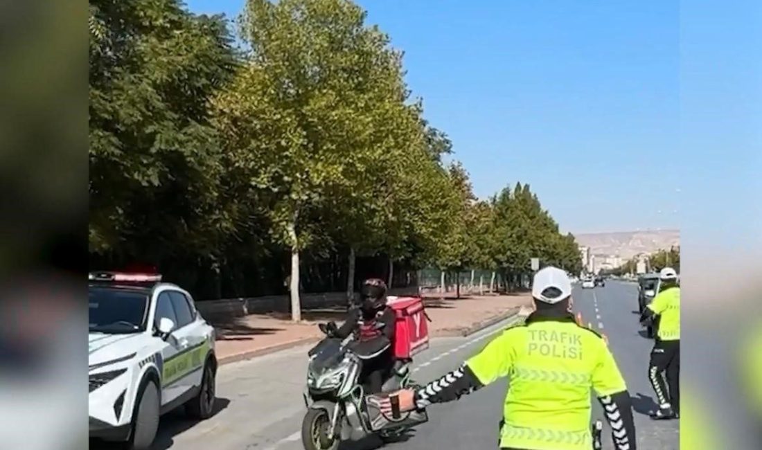 Kayseri’de 356 motosiklet sorgulandı: 7 araç trafikten men edildi Kayseri’de polis ekipleri tarafından motosiklet ve motorlu bisiklet sürücülerine yönelik