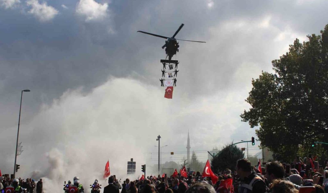 Kayseri’de 29 Ekim Cumhuriyet Bayramı dolayısıyla düzenlenen kutlama programında, Jandarma