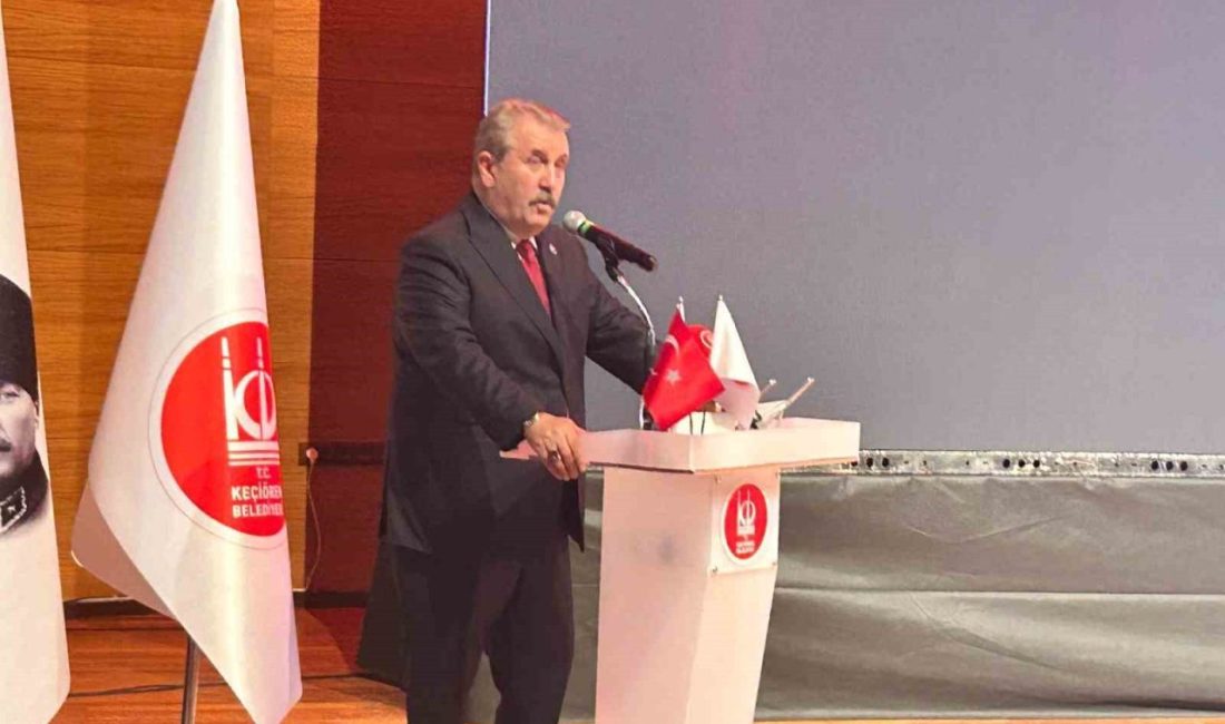 Keçiören Belediyesi tarafından eski Gümrük ve Tekel Bakanı Gün Sazak