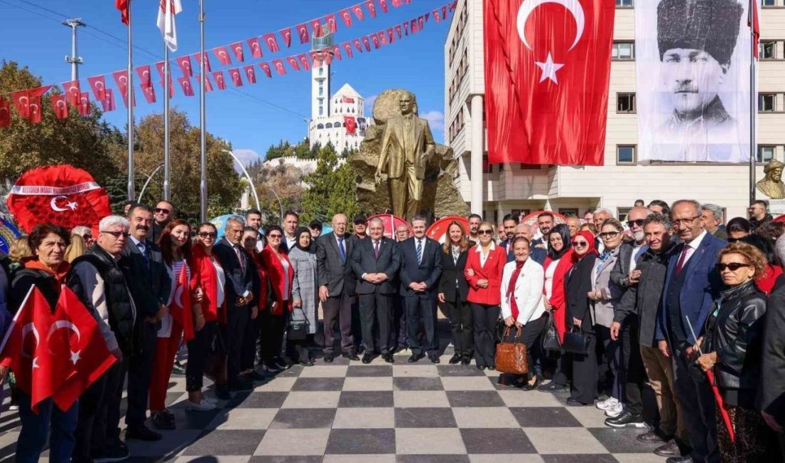 Keçiören Belediyesi’nce Cumhuriyet’in 102. yılına özel kutlama programı düzenlendi. Tören,