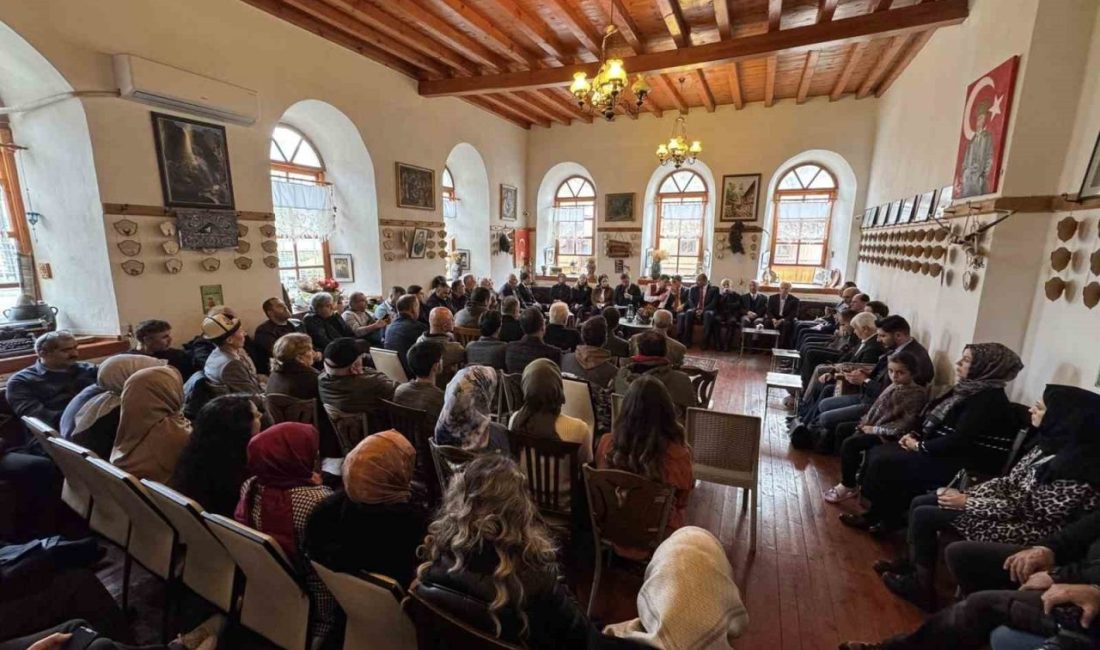 Erzincan’ın Kemaliye ilçesinde Türk düşünce hayatının önemli isimlerinden birisi, felsefeci,