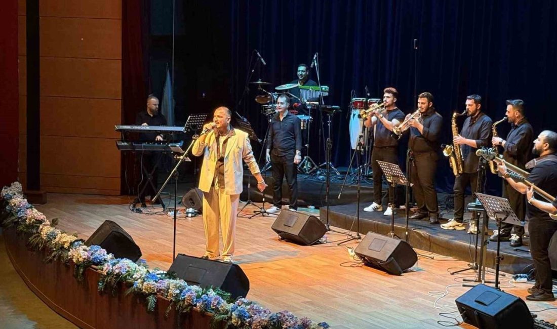Kent Orkestrası’ndan unutulmaz akşam Sakarya Büyükşehir Ekim Kültür Sanat Etkinlikleri çerçevesinde SAÜ Kültür ve