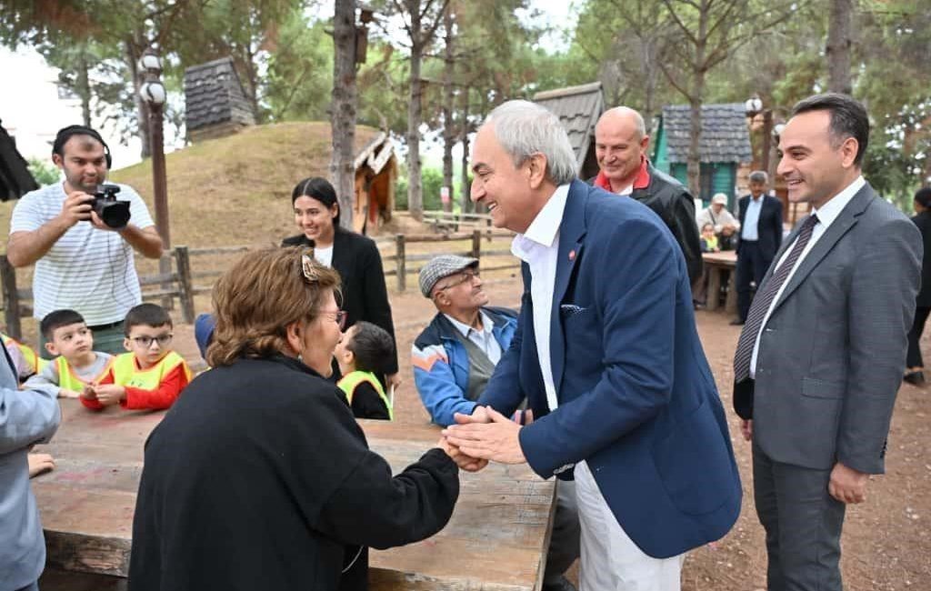 Kepez Belediyesi’nin Şefkat ve Huzurevi sakinleri ile Nasrettin Hoca Kreş