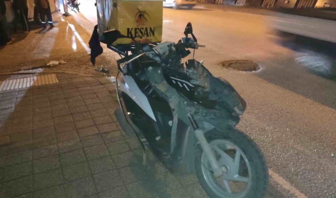 Edirne’nin Keşan ilçesinde meydana gelen trafik kazasıda otomobil ile çarpışan