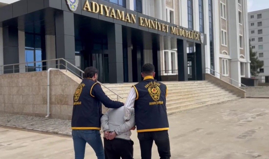 Kesinleşmiş hapis cezası bulunan şahıs yakalandı Adıyaman’da, hakkında 12 yıl kesinleşmiş hapis cezası bulunan şahıs, polis