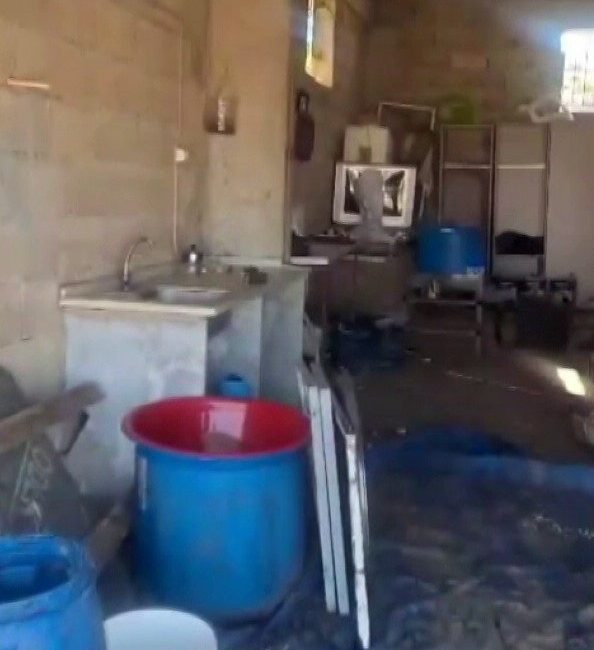 Kilis’te hijyen kurallarına uymayan nar ekşisi imalathanesine 147 bin ceza uygulandı Kilis’te geçtiğimiz günlerde hijyen kurallarına uymayan bir nar ekşisi imalathanesi,