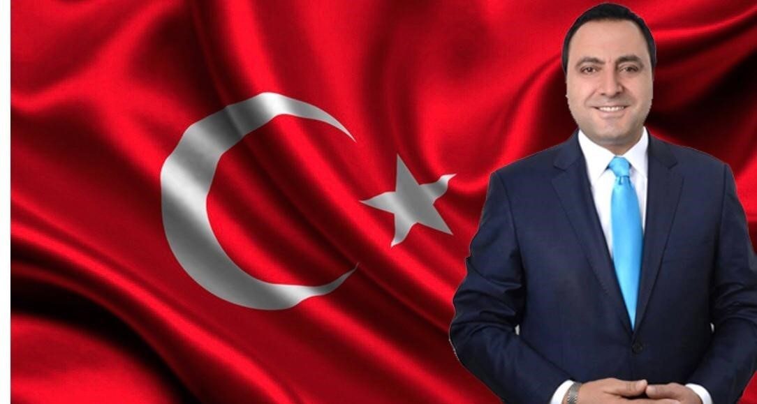 Narman Belediye Başkanı Adem Kınalı, 29 Ekim Cumhuriyet Bayramı’nın 102’nci