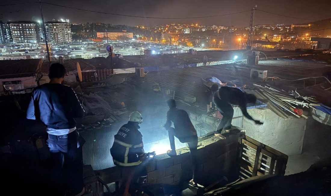 Hatay’da çıkan yangında konteyner yanarak kullanılmaz hale geldi. Yangın, Kırıkhan