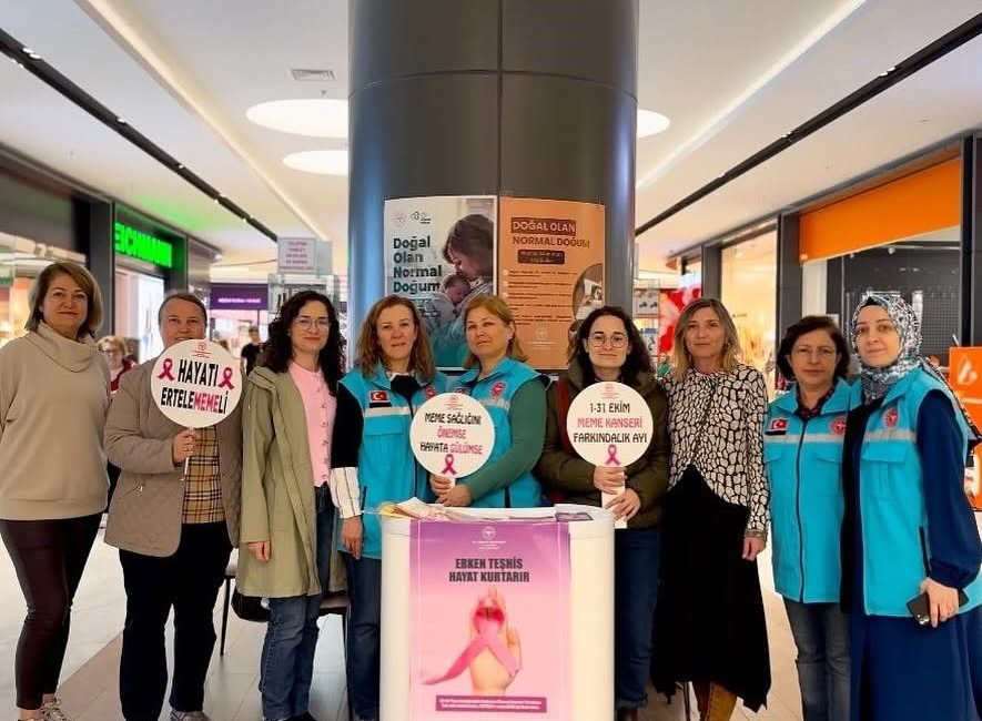 Kırklareli’nde, 1-31 Ekim Meme Kanseri Farkındalık Ayı etkinlikleri çerçevesinde bir