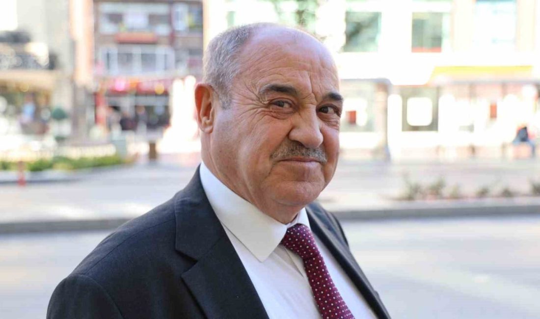 KIRŞEHİR (İHA) – Kırşehir’de 43 yıllık eğitimci Mehmet Berber, öğrenci