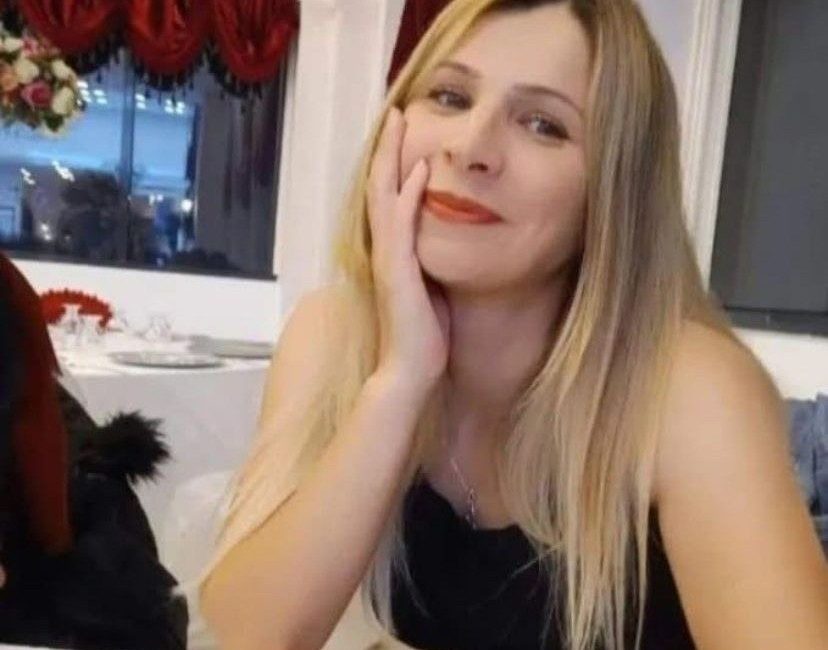 Kocaeli’de dehşet: Eşini boğazından bıçaklayarak ağır yaraladı Kocaeli’nin Körfez ilçesinde, dini nikahlı eşi tarafından boğazından bıçaklanan kadın,