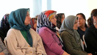 Dünya Kadın Çiftçiler Günü kapsamında Konyaaltı Belediyesi tarafından düzenlenen etkinlikte,