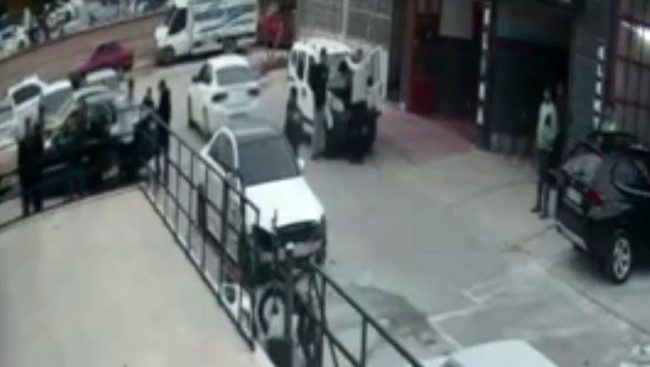 Konya’da sanayi sitesinde av tüfeği ile silahlı saldırı sonucu 12