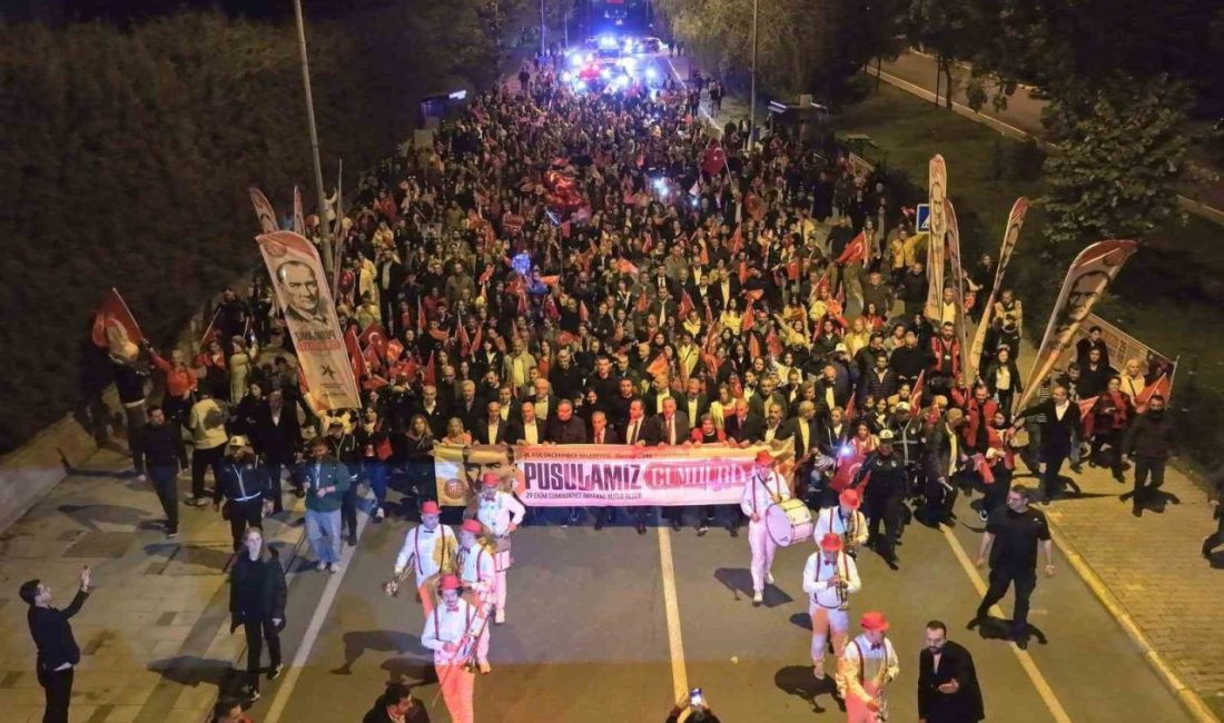 Küçükçekmece’de 29 Ekim Cumhuriyet Bayramı coşkuyla kutlandı. Küçükçekmece Belediyesi’nin düzenlediği