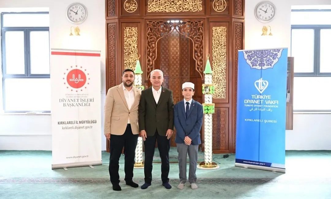 Kur’an Kursları Arası Hafızlık Yarışması Türkiye Finali Kırklareli’nde yapıldı Kur’an Kursları Arası Hafızlık Yarışması Türkiye Finali, Kırklareli’nde yapıldı. Diyanet