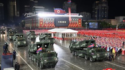 Kuzey Kore, iktidardaki Kore İşçi Partisi’nin kuruluşunun 80’inci yılını görkemli