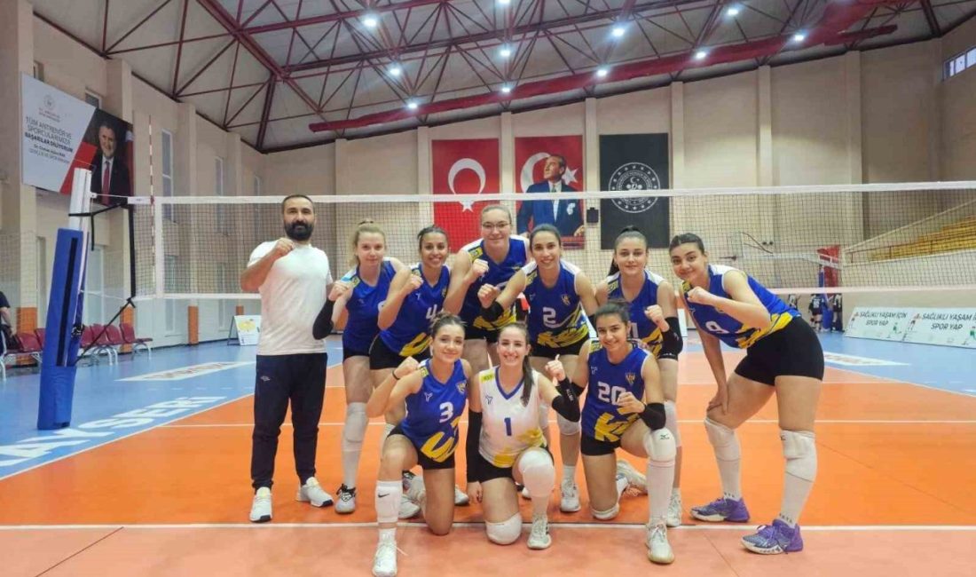 KVK Cimnastikspor rahat kazandı Türkiye Kadınlar 2. Voleybol Ligi 15. Grup ekiplerinden KVKCimnastikspor, ligin