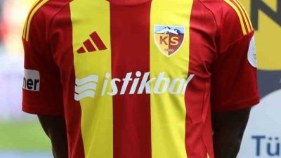 Kayserispor’un sol bek oyuncusu Lionel Carole, Samsunspor maçında sarı kart