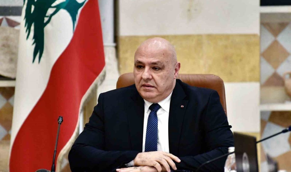 Lübnan Cumhurbaşkanı Aoun: “İsrail’in tekrarlanan saldırıları, sahte güvenlik bahaneleriyle ulusal istikrarı zayıflatmak” Lübnan Cumhurbaşkanı Joseph Aoun, İsrail’in ülkenin güneyine düzenlediği hava saldırılarıyla