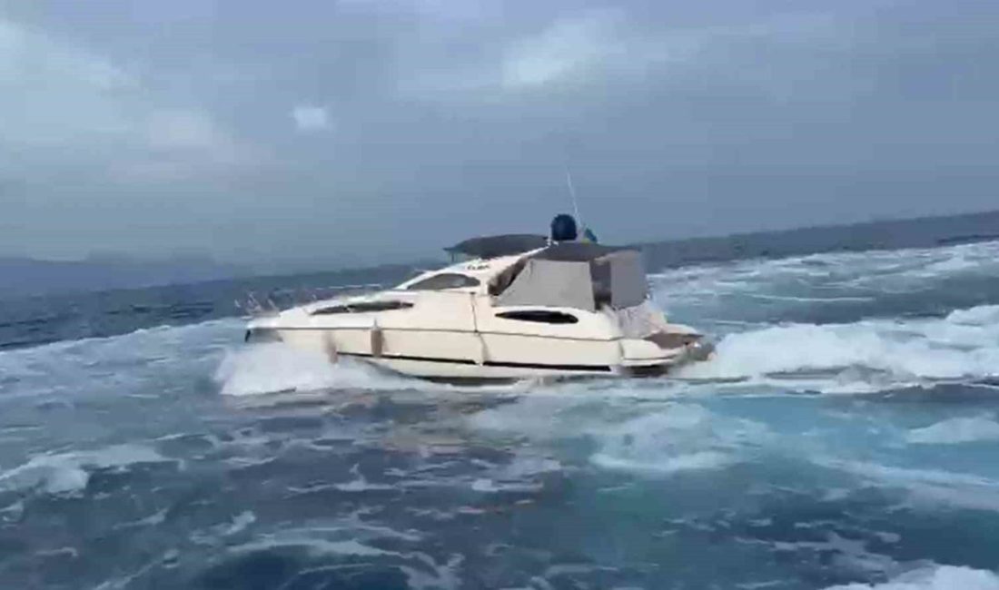 Lüks motoryat ile kaçarken yakalandılar Muğla’nın Marmaris ilçesi açıklarında hareket halindeki motor ya içinde 19’u