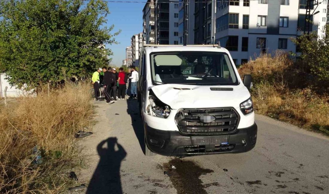 Malatya’da kamyonet ile elektrikli bisikletin çarpışması sonucu meydana gelen trafik