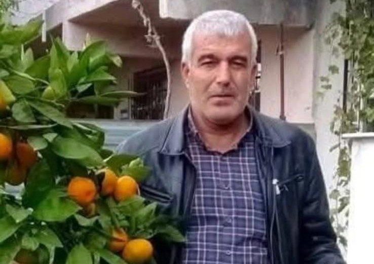 Malatya’nın Akçadağ ilçesinde bahçesinde ağaç kesen bir kişi devrilen ağacın