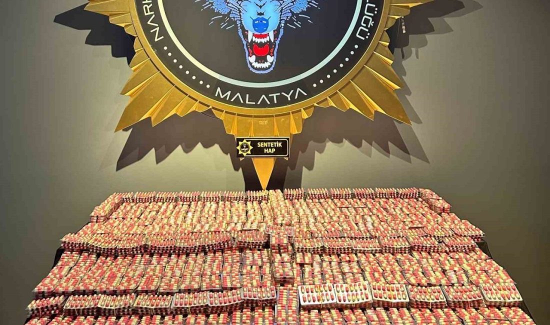 Malatya’da torbacı operasyonu: 22 bin 440 hap ele geçirildi Malatya’da sokak satıcılarına yönelik düzenlenen operasyonda 22 bin 440 adet