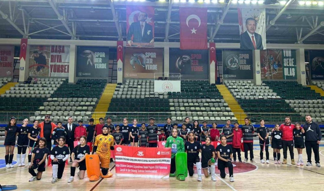 Malatya’dan gelen ve depremden etkilenen çocuklardan oluşan hokey takımı, Gençlik