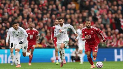 Manchester United, Premier Lig’in 8. haftasında deplasmanda karşılaştığı Liverpool’u 2-1’lik