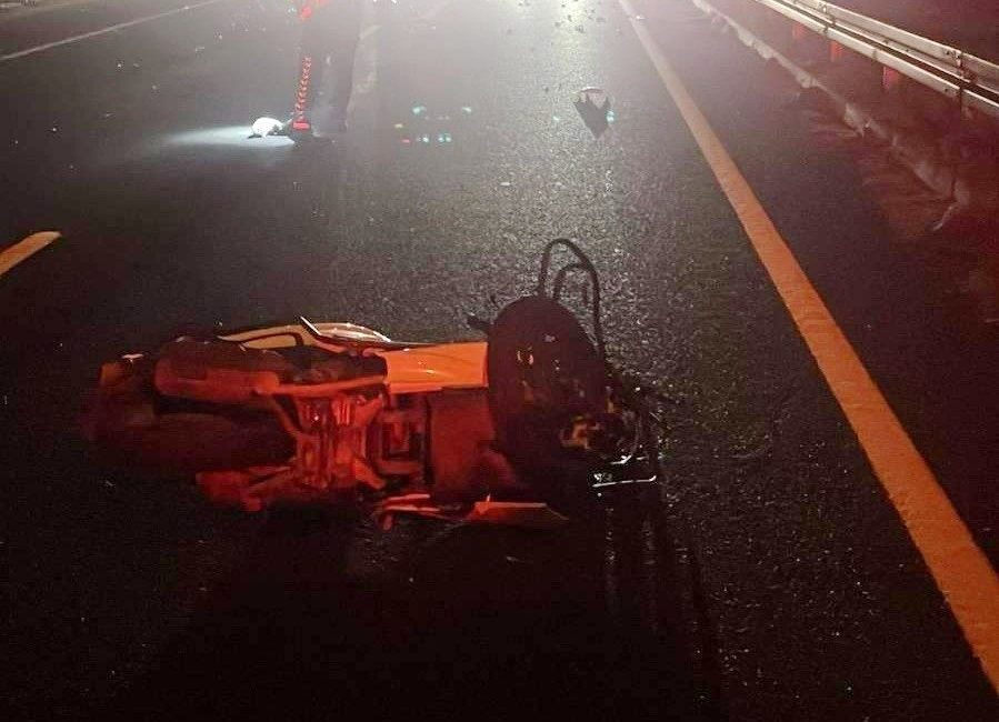 Manisa’da devrilen motosikletin sürücüsü hayatını kaybetti Manisa’nın Salihli ilçesinde meydana gelen motosiklet kazasında 48 yaşındaki sürücü