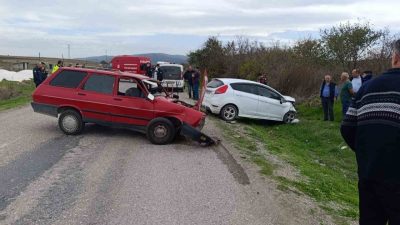 Balıkesir’in Manyas ilçesinde 27 Ekim’de meydana gelen çift taraflı trafik