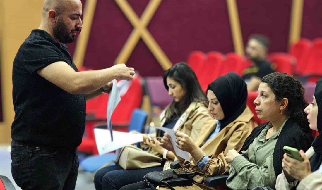 Mardin Büyükşehir Belediyesi’nden “Beyaz Baston Günü” farkındalık etkinliği Mardin Büyükşehir Belediyesi, “15 Ekim Beyaz Baston Görme Engelliler Günü”