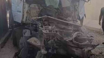 Mardin’de freni patlayan kamyonun, kontrol noktasındaki hafriyat kamyonuna çarptığı kazada