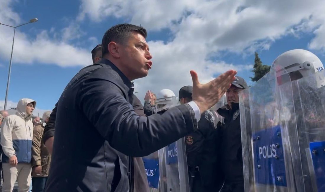 Muğla’da 19 Mart’taki protestoda polise saldırmakla suçlanan Marmaris Belediye Başkanı