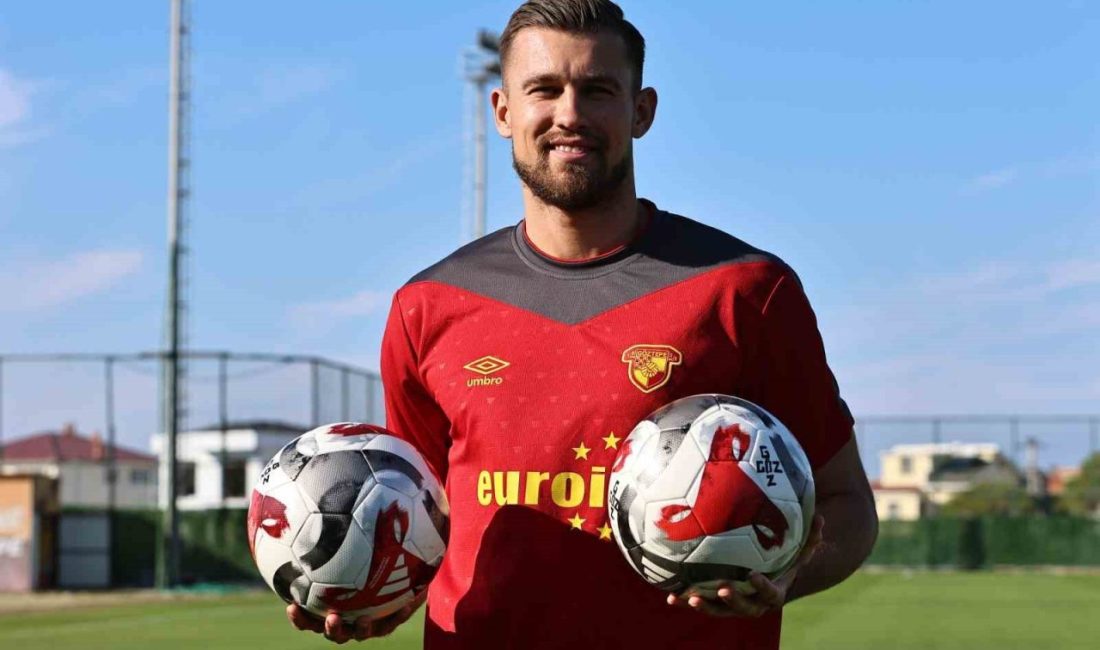 Göztepe’nin 28 yaşındaki Polonyalı file bekçis Mateusz Lis, Fenerbahçe maçının