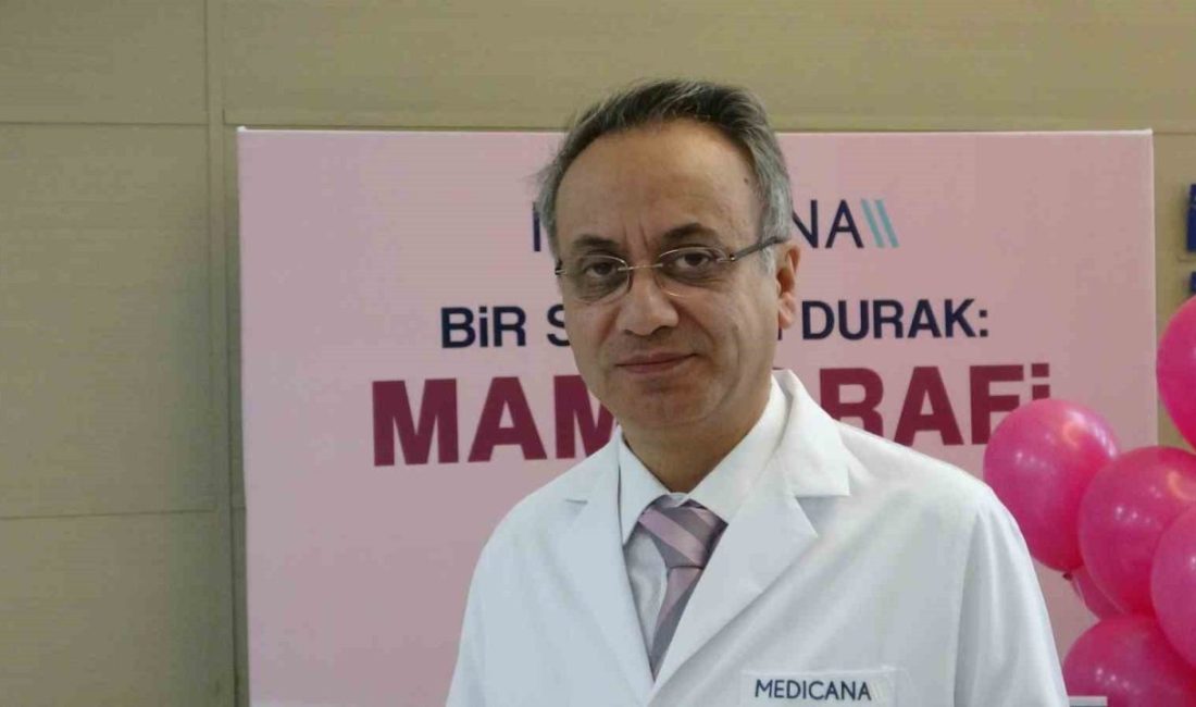 Meme kanserinde erken teşhisin hayat kurtardığını belirten uzmanlar, kadınları düzenli