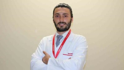 Meme kanseri vakalarının genç yaş grubunda artış gösterdiğine dikkat çeken