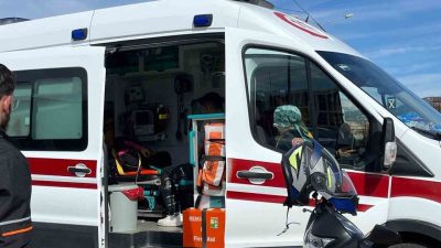 Menteşe Kötekli Kavşağı’nda iki motosiklet çarpıştı, sürücüler hafif şekilde yaralandı.