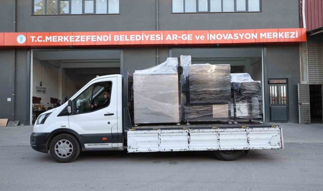 Merkezefendi Belediyesinin Ar-Ge ve İnovasyon Merkezi’nde üretilen mama makineleri, yeni