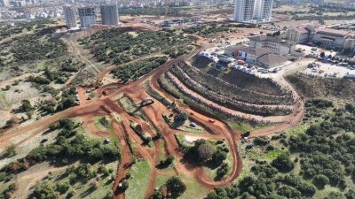 Denizli’nin Merkezefendi ilçesinde Merkezefendi Belediyesi’nin ev sahipliğinde Petlas Türkiye Off-road