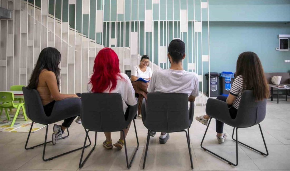 Mersin Büyükşehir Belediyesi, ’Dünya Ruh Sağlığı Günü’nde afet dönemlerinde ruhsal