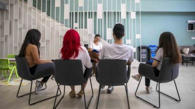 Mersin Büyükşehir Belediyesi, ’Dünya Ruh Sağlığı Günü’nde afet dönemlerinde ruhsal